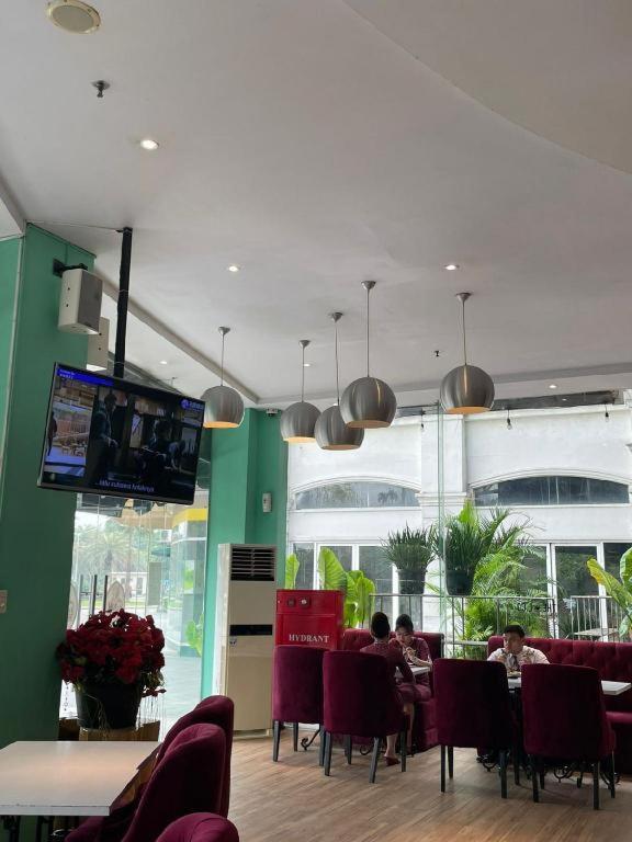 The Crew Hotel Kualanamu International Airport Medan Buitenkant foto