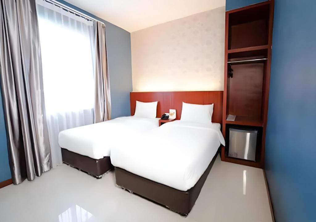 The Crew Hotel Kualanamu International Airport Medan Buitenkant foto